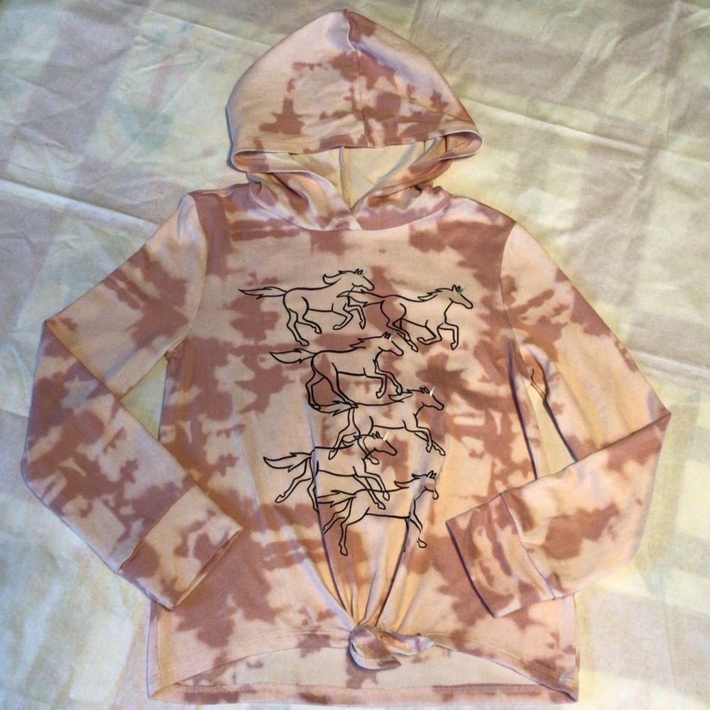 SO running horses sweater.